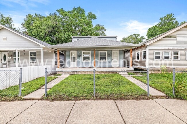 Photo - 970 Edgemont Ave