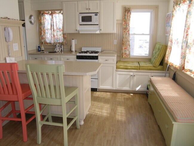 Photo - 173 C N Shore Blvd