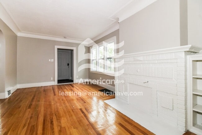 Photo - 4868 Balfour Rd