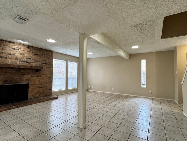 Photo - 4217 Aberdeen Dr