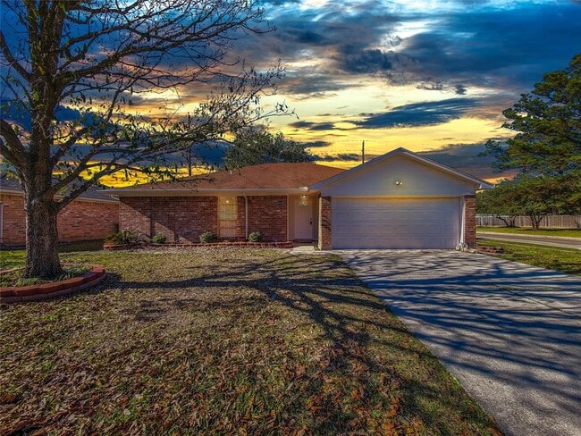 Photo - 14443 Golden Cypress Ln House