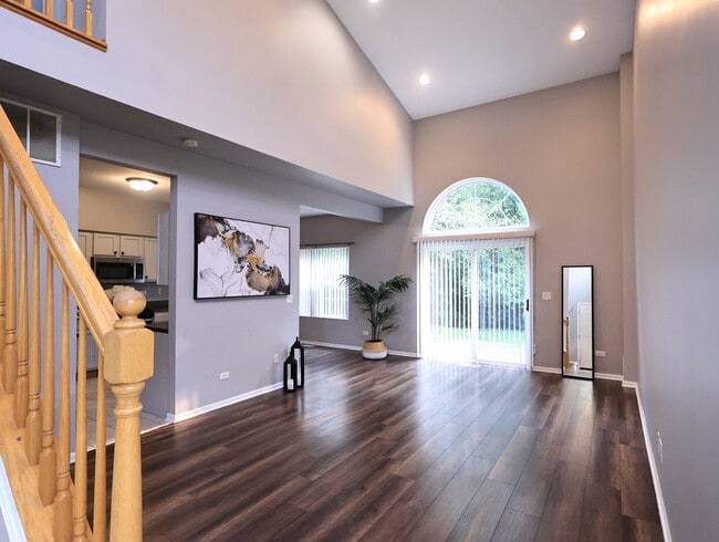 Photo - 2607 Oak Tree Ln