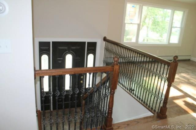 Photo - 81 Woodridge Dr S