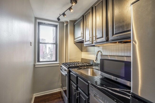 Photo - 1140 N La Salle Dr Unit 817