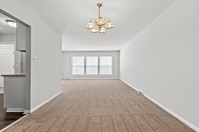 Photo - 831 Malabu Dr