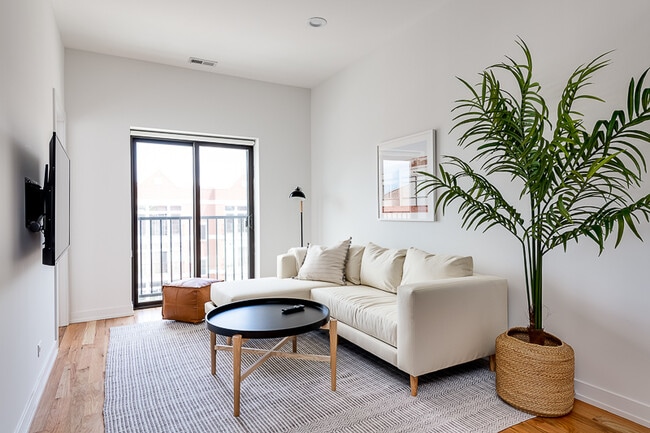 1636 N Western Avenue - 1636 N Western Avenue