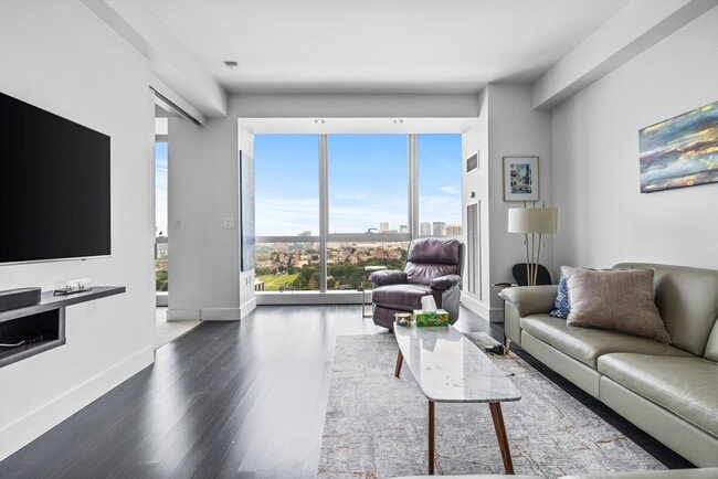 Building Photo - 110 Stuart St Unit 26F Rental
