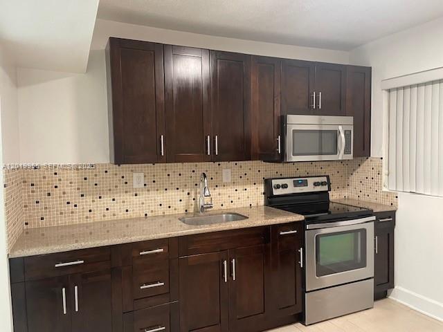 Photo - 221 SW 9th Ave Unit 2