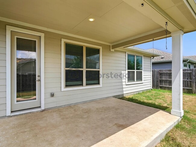 8207 Cottage Rose Dr