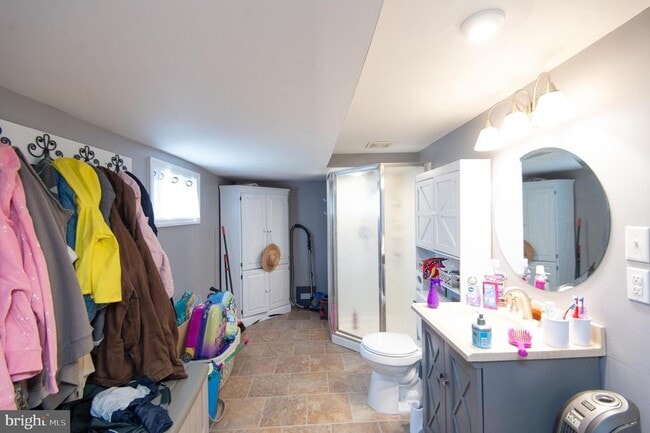 Photo - 113 Maple Ave