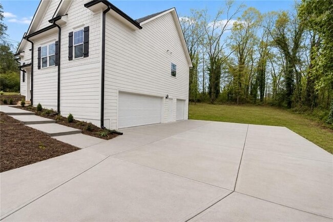 Photo - 3709 Centerview Dr