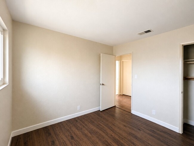 Photo - 1820 Sherman Dr