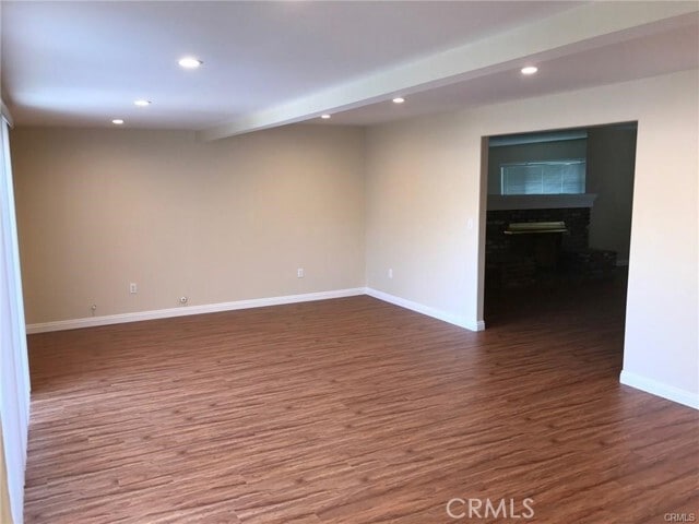 Photo - 5609 Welland Ave