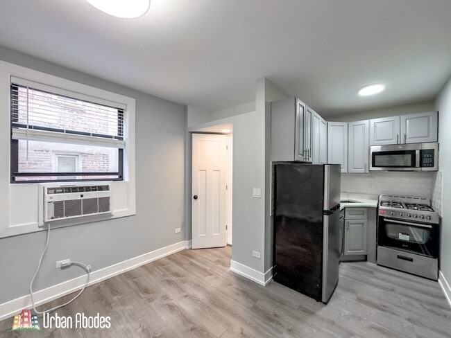 Photo - 503 W Belmont Ave Unit A03C