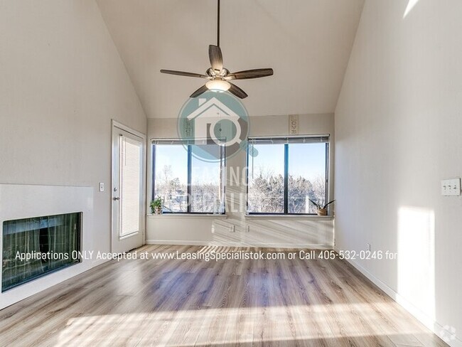 Building Photo - Beautiful 2 Bed 2 Bath in the Sought After... Unit C205 Rental