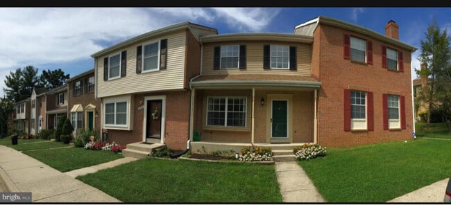 Photo - 19524 White Saddle Dr Townhome