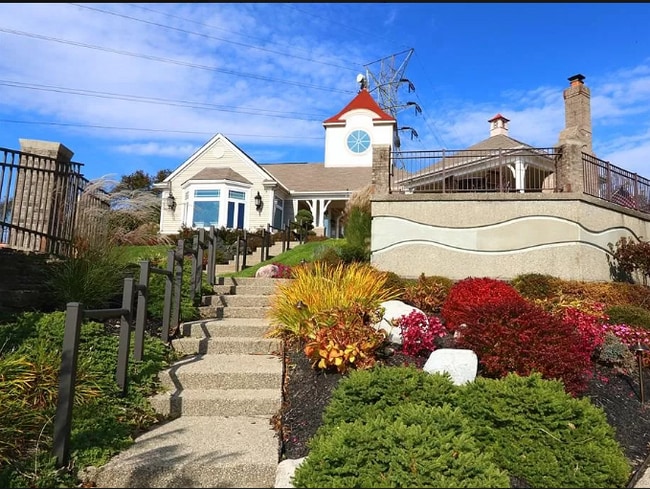 Building Photo - 257 Skyview Ct Unit 257 Skyview Crt