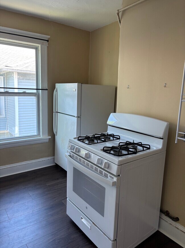41-51 Linden St
