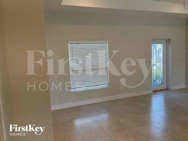 Photo - 1729 NW 11th Pl