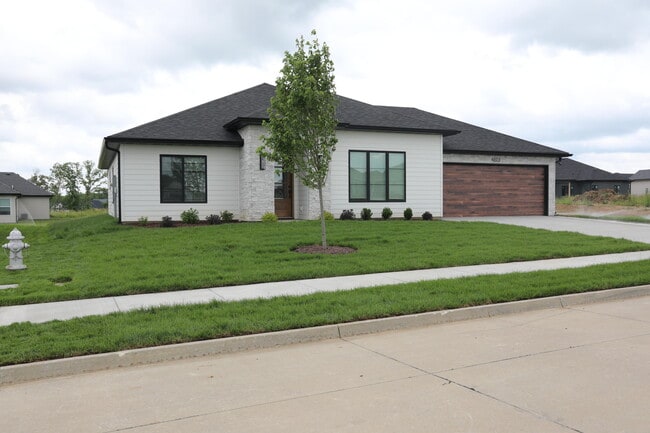 Photo - 4613 Chambers Bay Dr