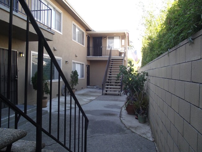 231 Grand Ave Unit 5