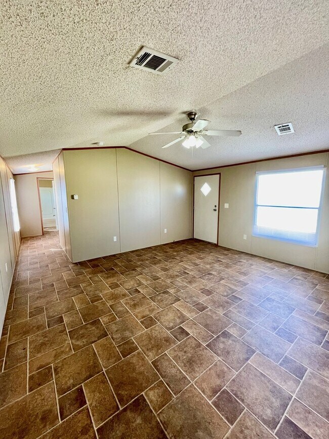 Photo - 400 NW 12th St