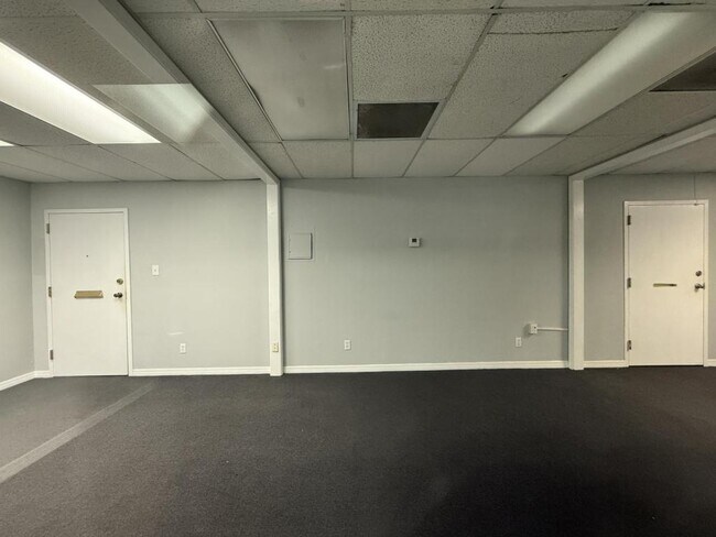 Photo - 4323 Division Street