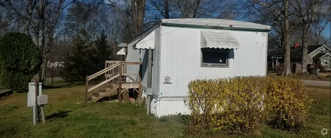 Building Photo - Mobile Home in Greenville