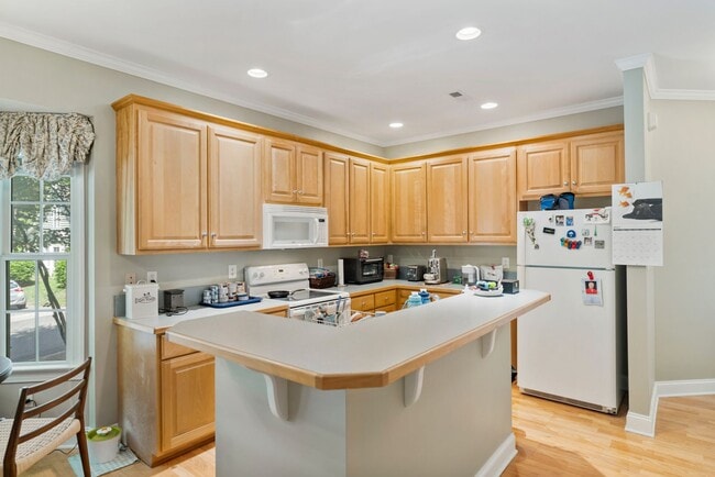 Photo - Available 07/10/26! Lovely 3 bedroom townhome close to the Eno River in Country Club Heights!
