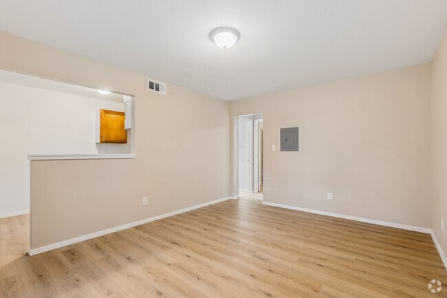 1 dormitorio, 1 baño - 750 pies cuadrados - Sala de estar