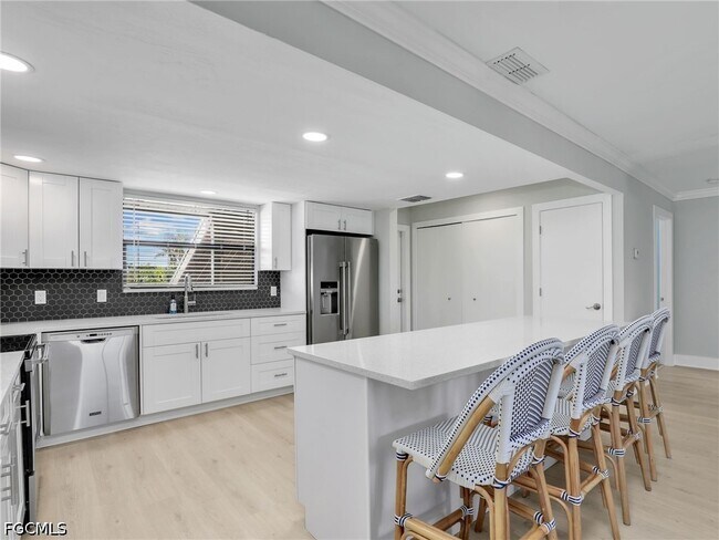 Photo - 4817 SW 8th Pl Unit 202