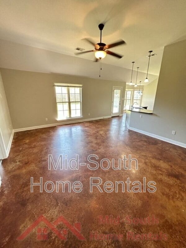 8894 Smith Ranch Dr