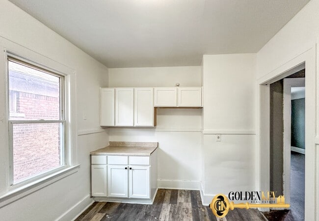 Photo - 2732-2734 Clements Unidad Upper