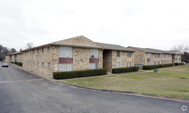 Building Photo - Kings Square Rental