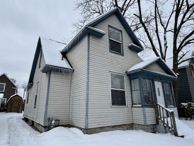 Building Photo - 426 Washington Ave