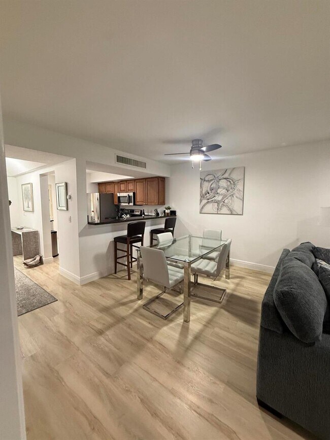 Photo - 464 Brackenwood Ln S Unit 464