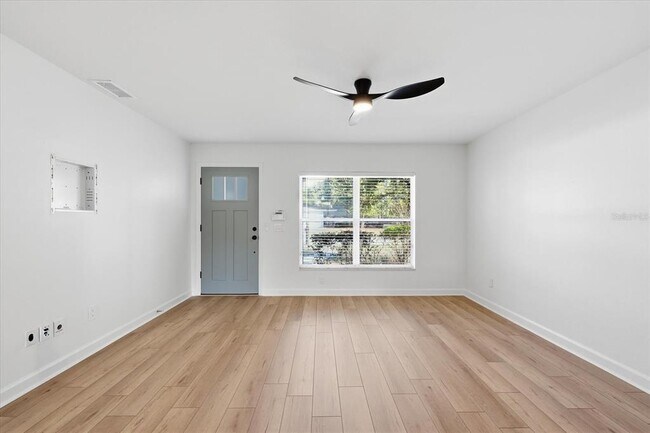 Photo - 2802 W North A St