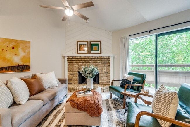 Photo - Stunning Newly Renovated Condo by Love Field Unit 5P