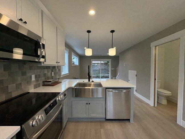 Photo - 6960 NE 18th Ave