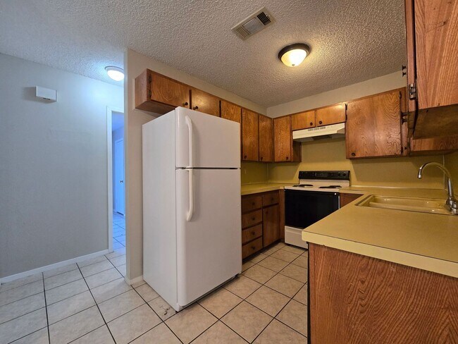 Photo - 2214 Wheeler Ave Unit 2214 Wheeler Ave -  B