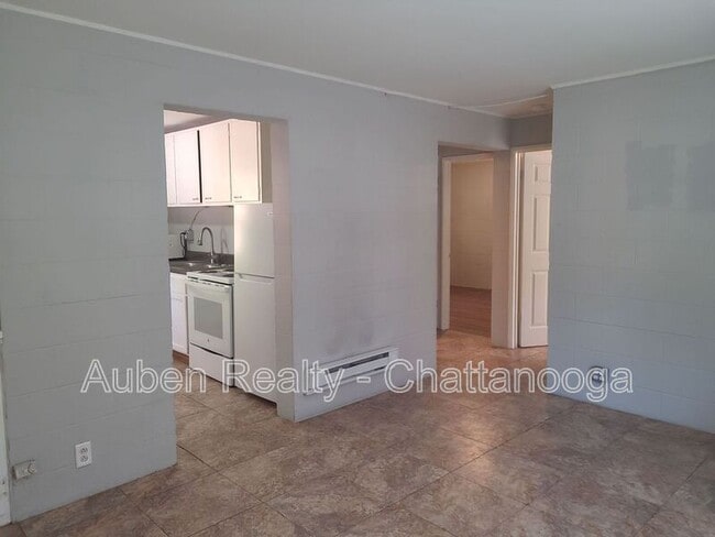 Photo - 713 Lupton Dr Unit A