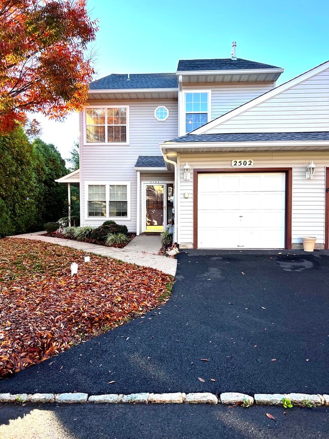 Photo - 2502 Waterford Rd Unidad 2nd Floor Rental