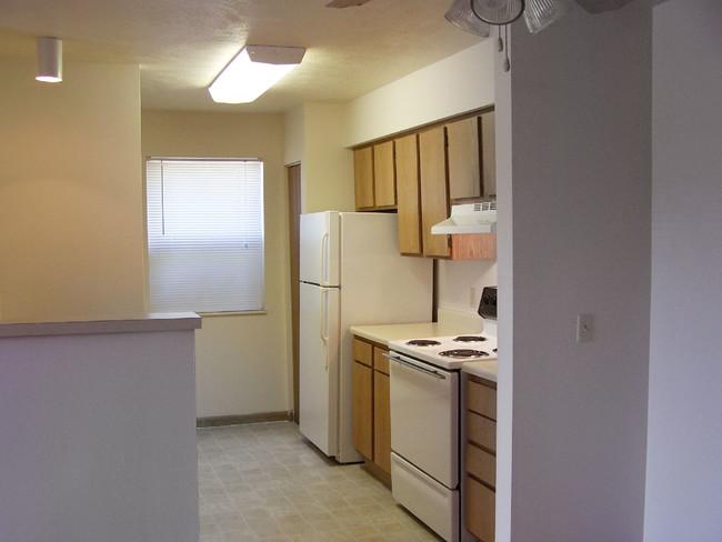 Falcon Woods Apartments - Falcon Woods Apartments
