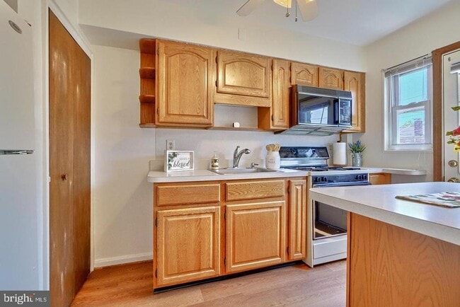 Photo - 7731 Wynbrook Rd