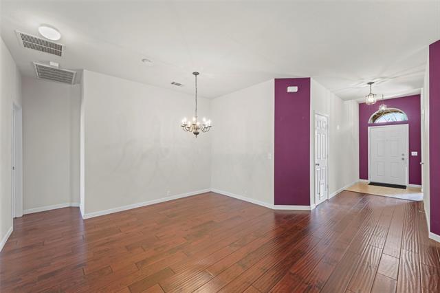 Photo - 2608 Travis Dr