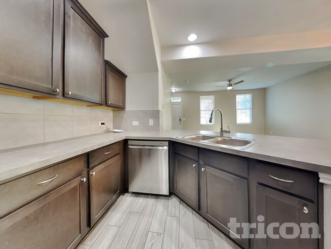 Photo - 428 Ferrule Dr