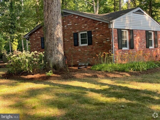 Building Photo - 112 Jay Rd Rental