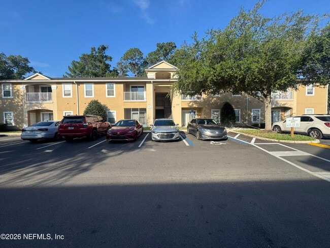 Building Photo - 6099 Maggies Cir Unit 114