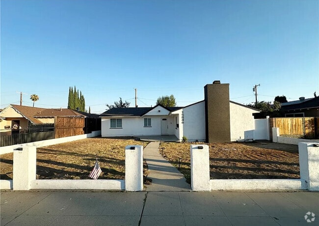 Building Photo - 15846 Rinaldi St Rental