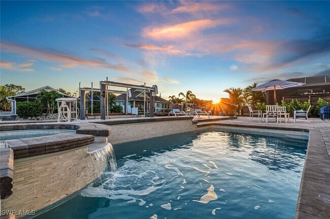 Photo - 2736 Gulfview Dr